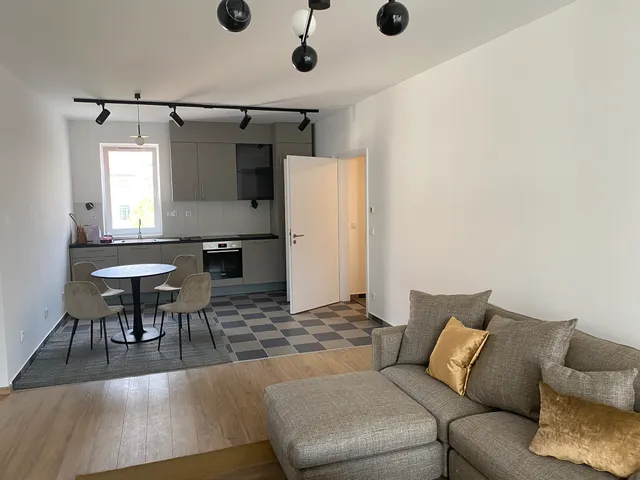 Kiadó lakás Budapest II. kerület, Víziváros II. ker, Csalogány utca 43. 93 nm