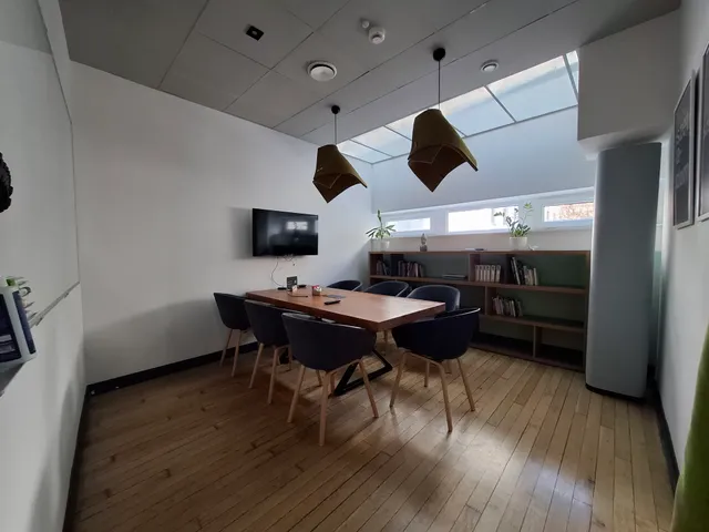 Kiadó kereskedelmi és ipari ingatlan Budapest VII. kerület, Belső-Erzsébetváros, Károly krt. 9. 807 nm