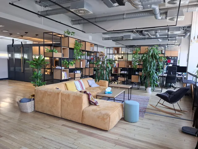 Kiadó kereskedelmi és ipari ingatlan Budapest VII. kerület, Belső-Erzsébetváros, Károly krt. 9. 807 nm