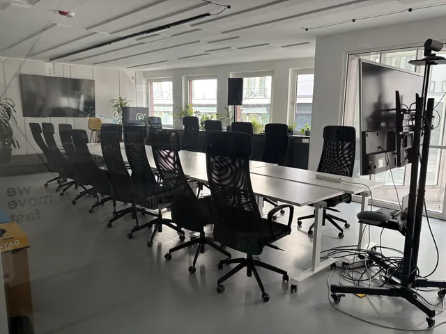 Kiadó kereskedelmi és ipari ingatlan Budapest VII. kerület, Belső-Erzsébetváros, Károly körút 11.A/1 260 nm