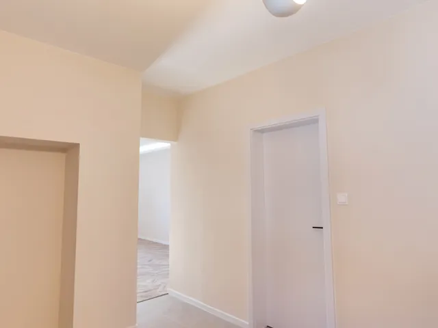 Eladó ház Budapest III. kerület, Békásmegyer-Ófalu, Pusztadombi 120 nm