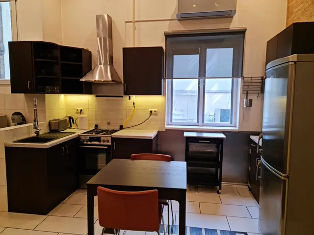 Kiadó lakás Budapest V. kerület, Lipótváros, Hold utca 59 nm
