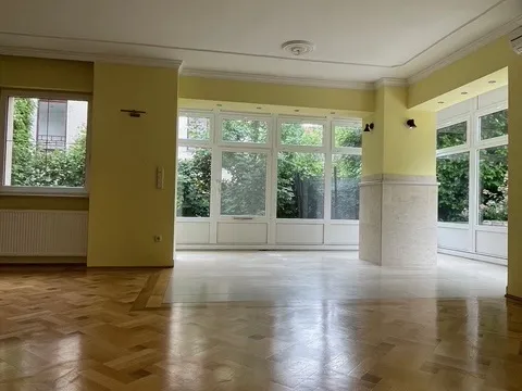 Eladó ház Budapest XII. kerület, Kútvölgy 238 nm