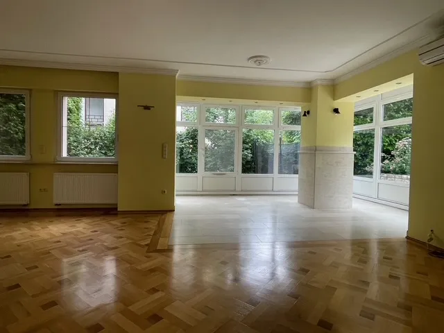 Eladó ház Budapest XII. kerület, Kútvölgy, Csipke ut 238 nm