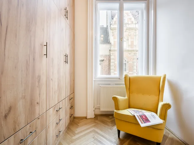 Kiadó lakás Budapest VI. kerület, Nagykörúton belüli terület, Teréz körút 130 nm