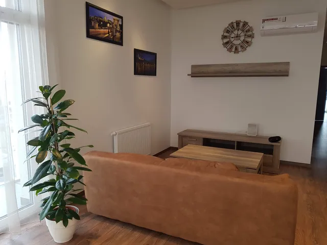 Kiadó lakás Budapest XI. kerület, Bíró László József körút 95 nm