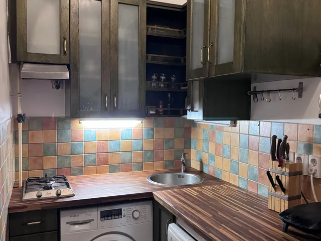 Kiadó lakás Budapest XII. kerület, Böszörményi út 103 nm