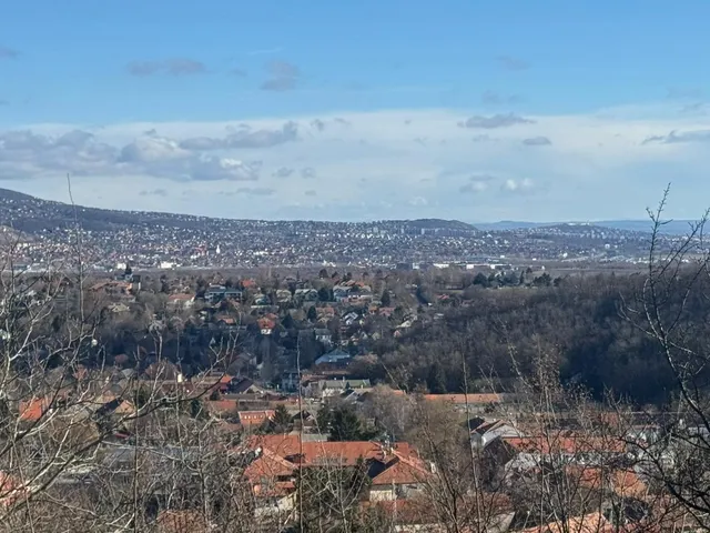 Eladó telek Törökbálint 700 nm