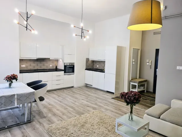 Kiadó lakás Budapest V. kerület, Petőfi Sándor utca 60 nm