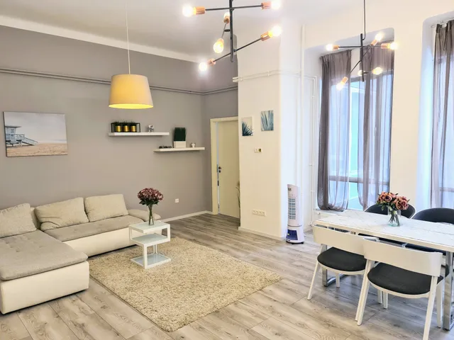 Kiadó lakás Budapest V. kerület, Petőfi Sándor utca 60 nm