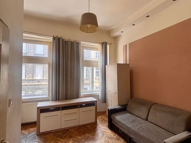 Eladó lakás Budapest VII. kerület, Izabella utca 48 nm