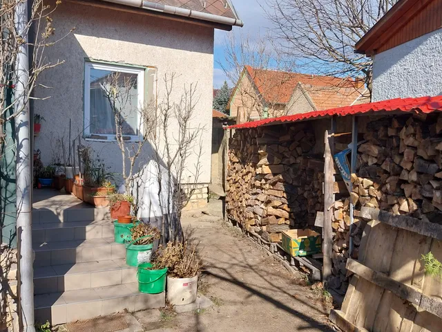 Eladó ház Tapolca, Nyugati városrész 46 nm