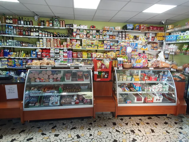 Eladó kereskedelmi és ipari ingatlan Ajka 90 nm