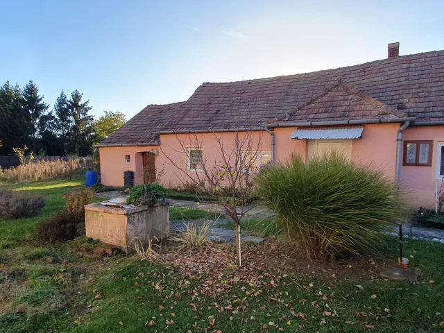 Eladó ház Devecser 77 nm