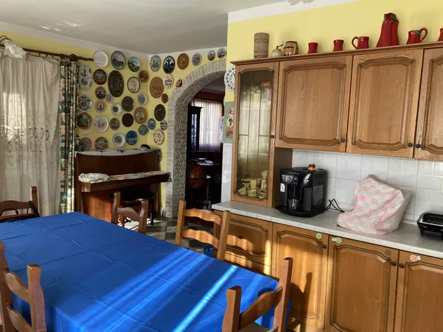 Eladó ház Ajka, Bakonygyepes 200 nm