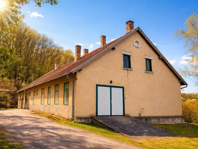 Eladó ház Ajka, Alsócsinger 274 nm