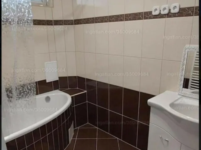 Eladó ház Vonyarcvashegy 209 nm