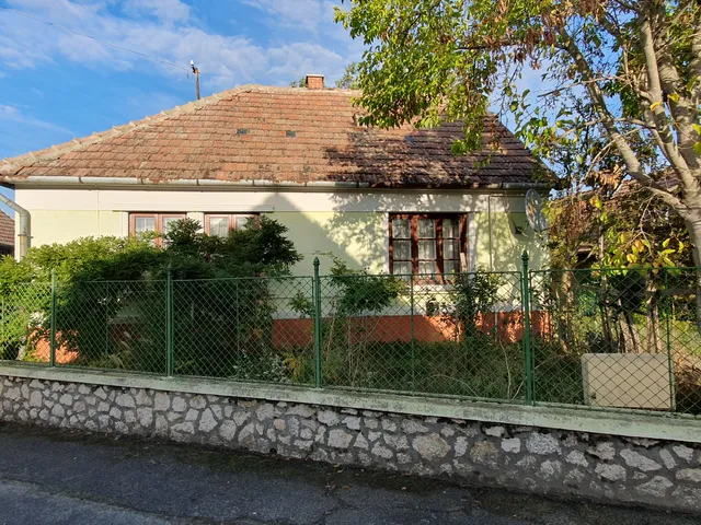 Eladó ház Nagyalásony 85 nm