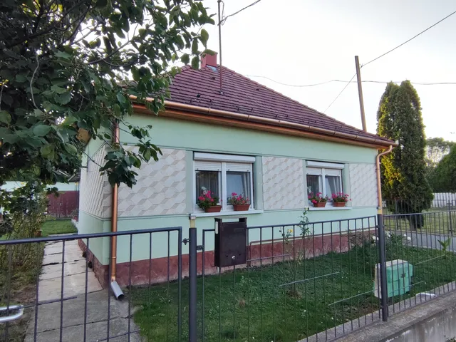 Eladó ház Zalacsány 72 nm