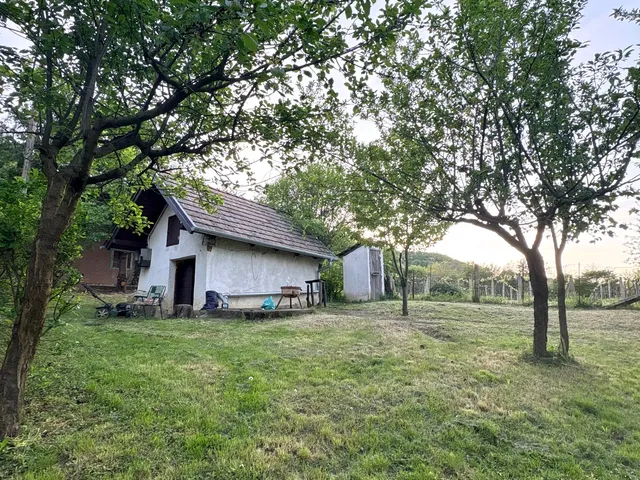 Eladó mezőgazdasági ingatlan Lesencefalu 15 nm