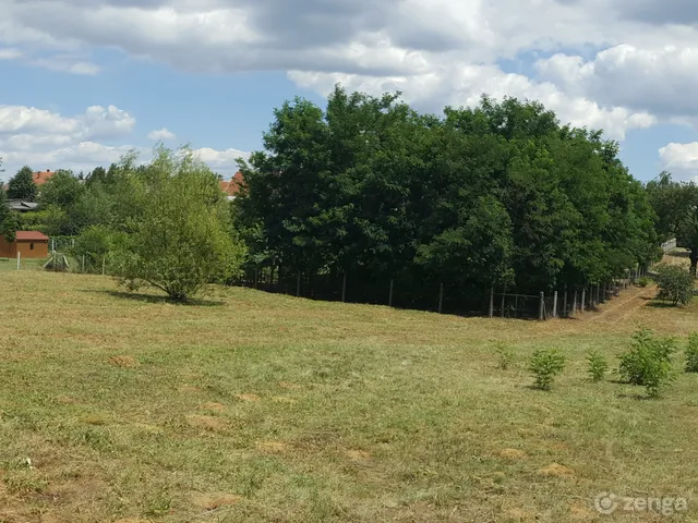 Eladó telek Nyíregyháza, Nyírszőlős 7013 nm