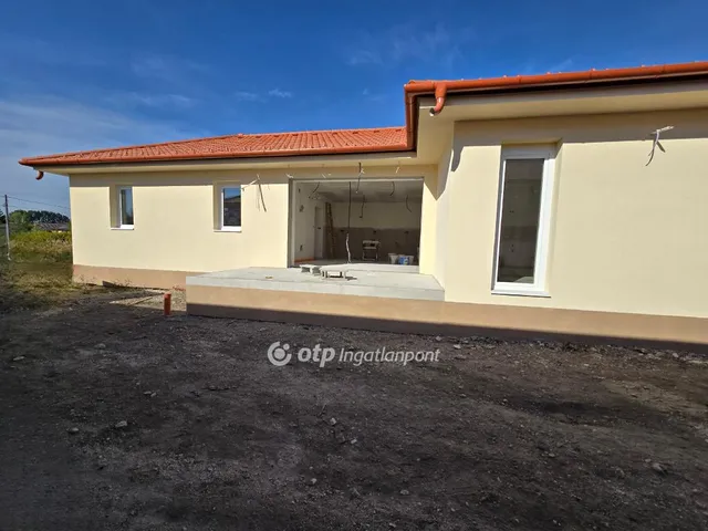 Eladó ház Pápa 140 nm