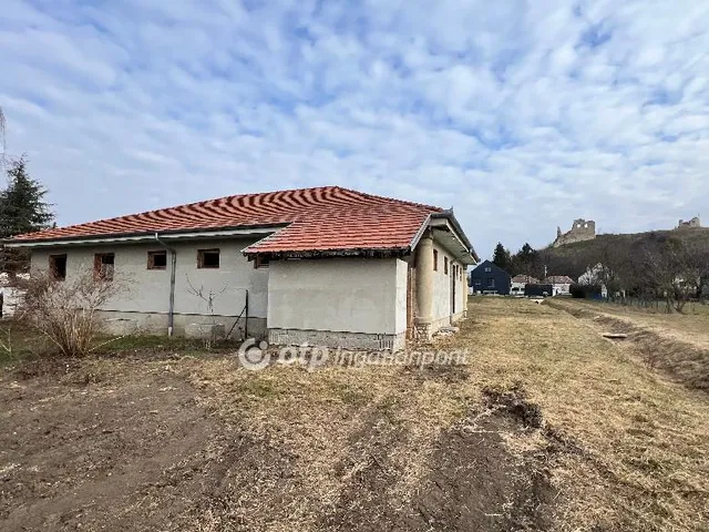 Eladó ház Döbrönte 220 nm