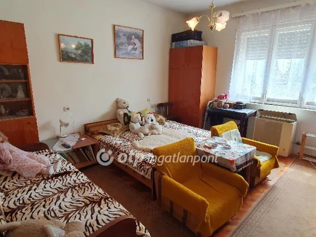 Eladó ház Devecser, Arany János utca 79 nm