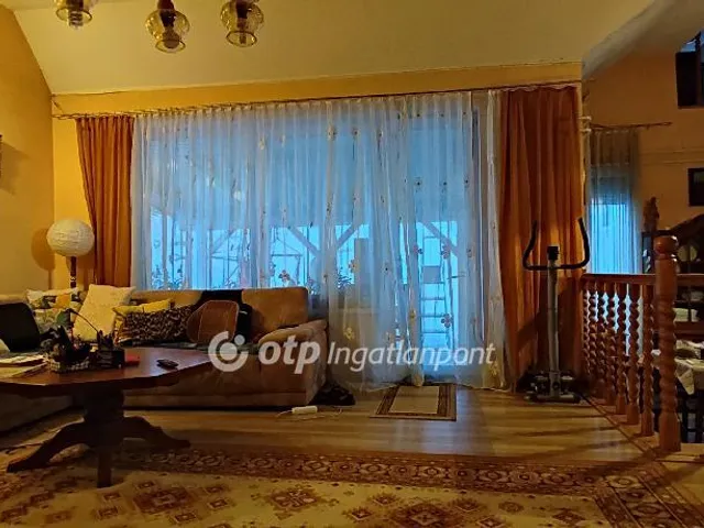 Eladó ház Pápa 174 nm
