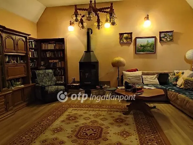 Eladó ház Pápa 174 nm