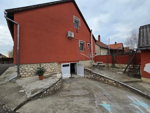 Eladó ház Ugod 140 nm