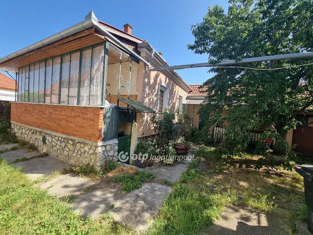 Eladó ház Pápa 91 nm