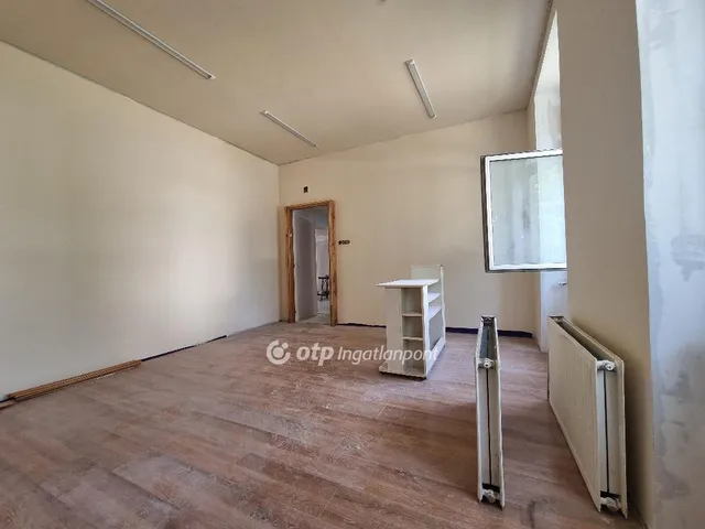 Eladó ház Dabrony 142 nm