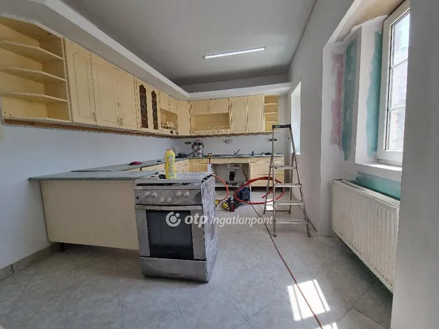 Eladó ház Dabrony 142 nm