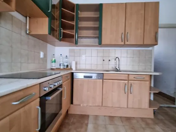 Eladó lakás Devecser 105 nm