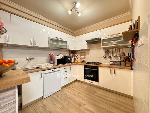 Eladó lakás Celldömölk 137 nm