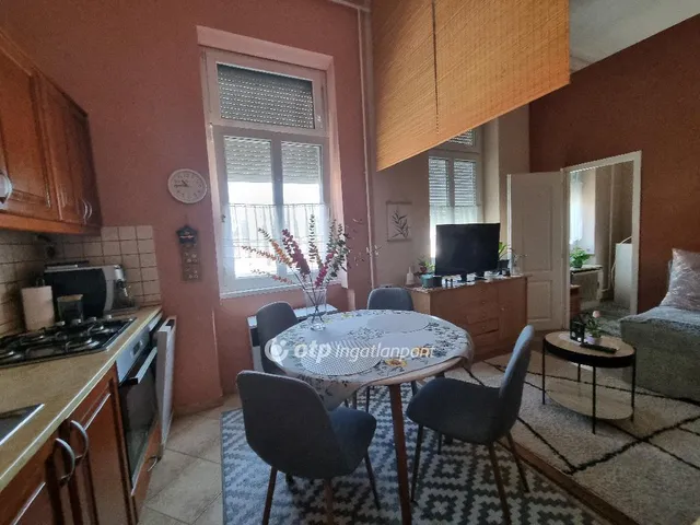 Eladó lakás Pápa 41 nm