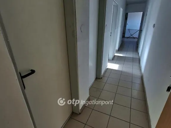 Eladó ház Pápa 450 nm