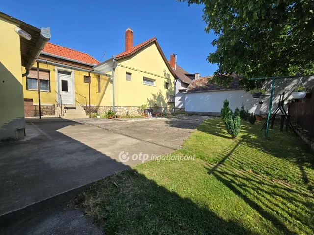 Eladó ház Pápa 170 nm