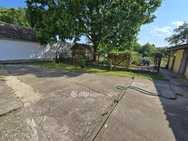 Eladó ház Pápa 170 nm