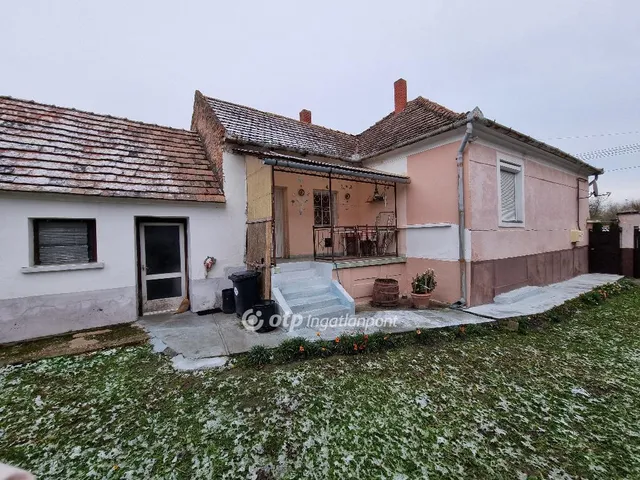 Eladó ház Somlószőlős 85 nm