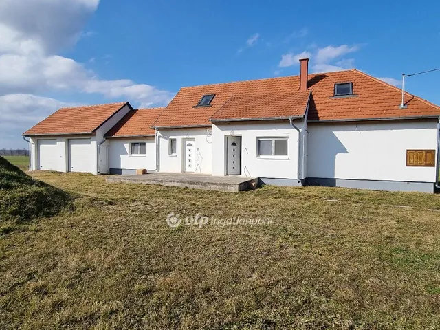 Eladó ház Mesteri 193 nm