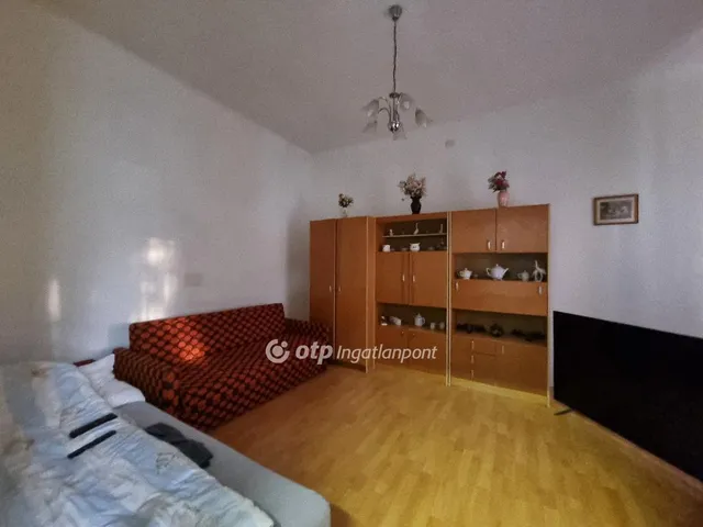 Eladó lakás Pápa 32 nm