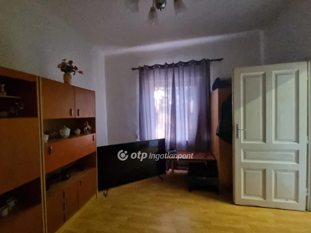 Eladó lakás Pápa 32 nm