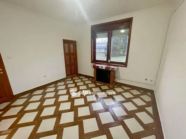 Kiadó lakás Pápa 24 nm