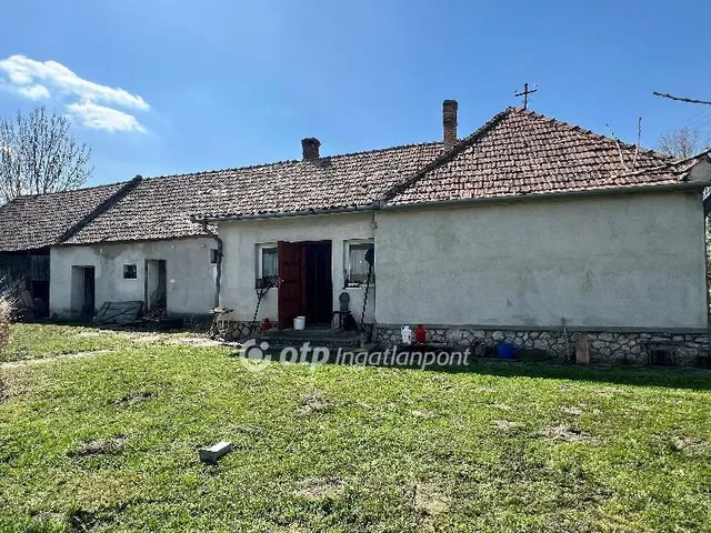 Eladó ház Nemesgörzsöny 87 nm