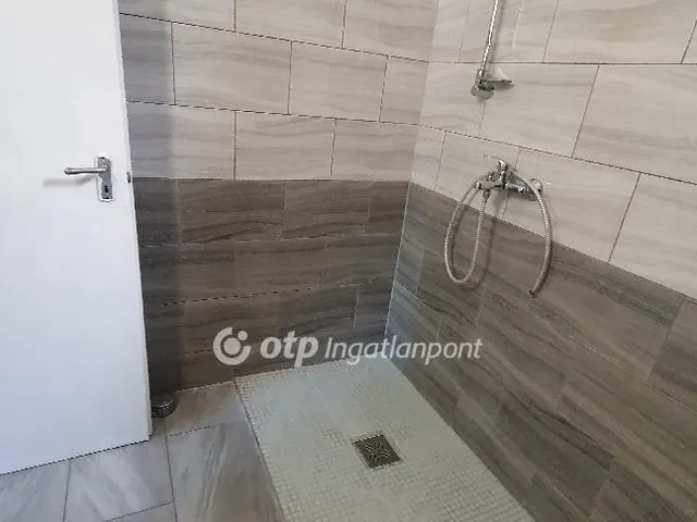 Eladó ház Devecser 57 nm