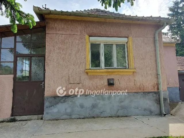 Eladó ház Devecser 57 nm