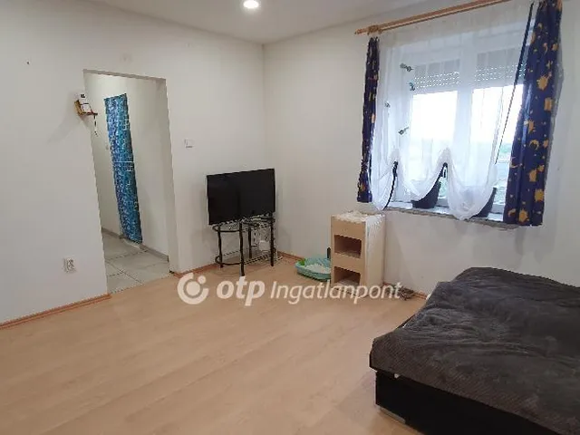 Eladó lakás Ajka 45 nm