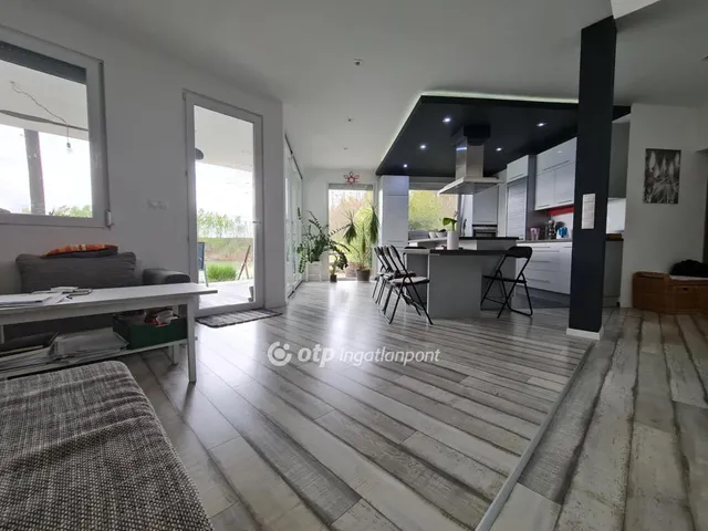 Eladó üdülő és hétvégi ház Szerecseny 151 nm